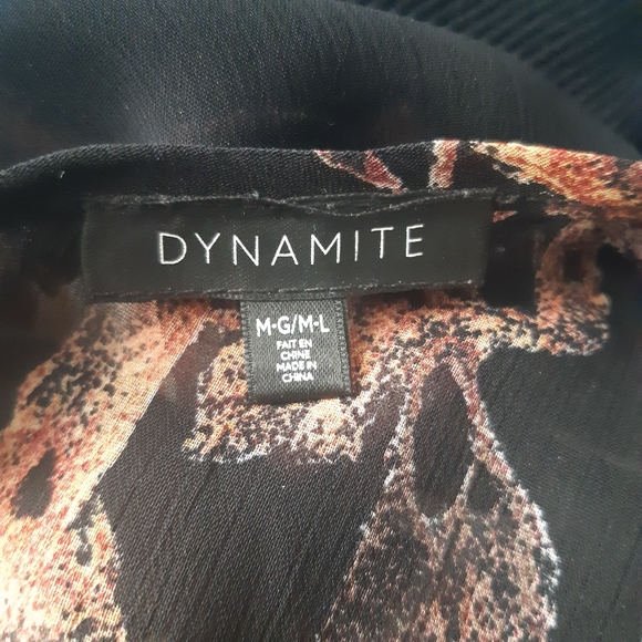 Dynamite semi sheer fringed open front kimono floral shawl Med to Large - Picture 7 of 8